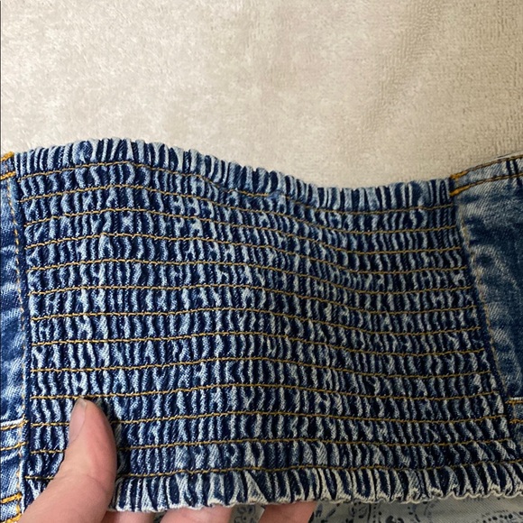 Pilcro Blue Denim Sweetheart Smocked Crop Top - Picture 5 of 5